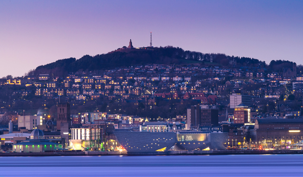 101145 dundee city skyline