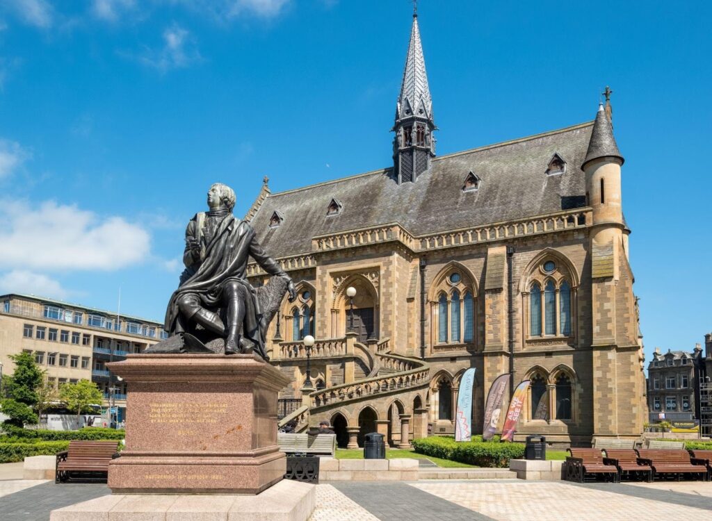 Smart Multi-City Scottish Cultural Tours from Dundee 3 image 1