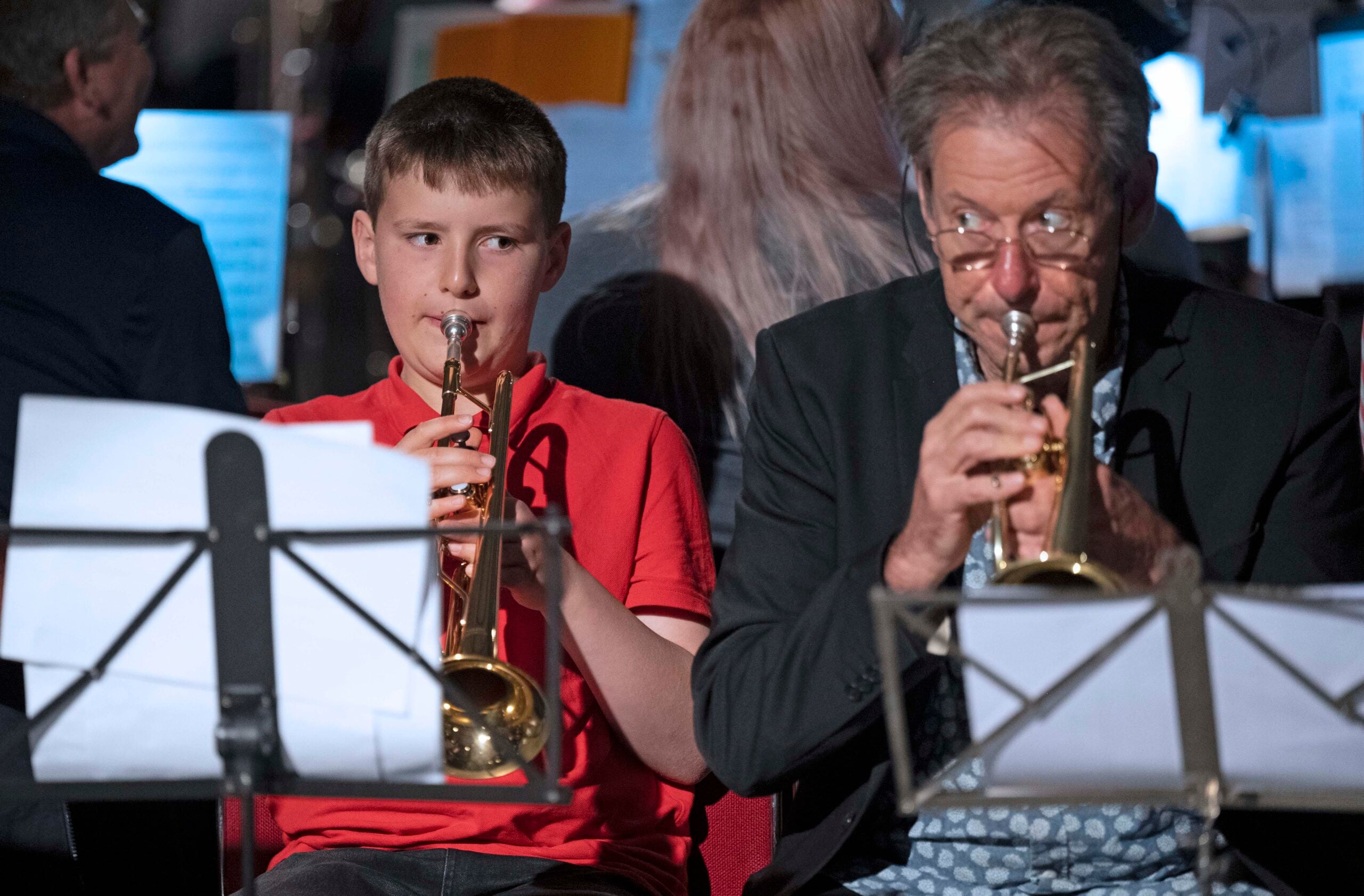 John Wallace in rehearsals for ThunderPlump ENF Big Project 2022 with a young performer from StAMP Photo Neil Hanna 2 scaled